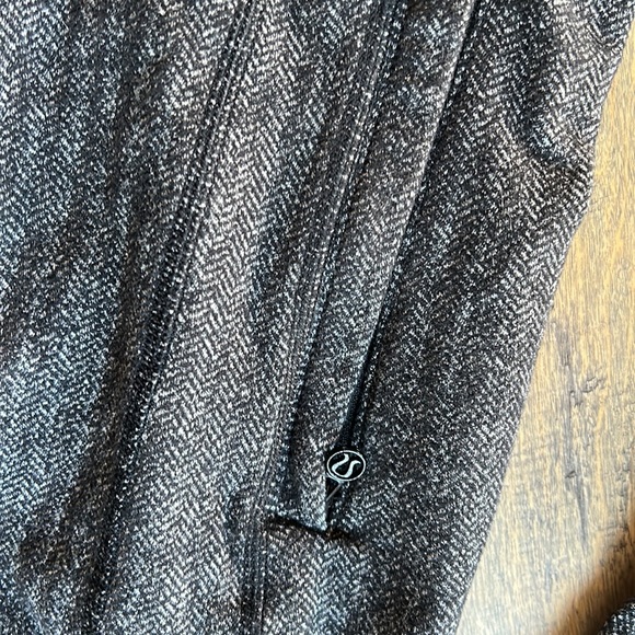 EUC Lululemon Daily Practices Jacket - Picture 8 of 11